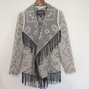 Powder River By Panhandle Women's Gray Fringe Blazer